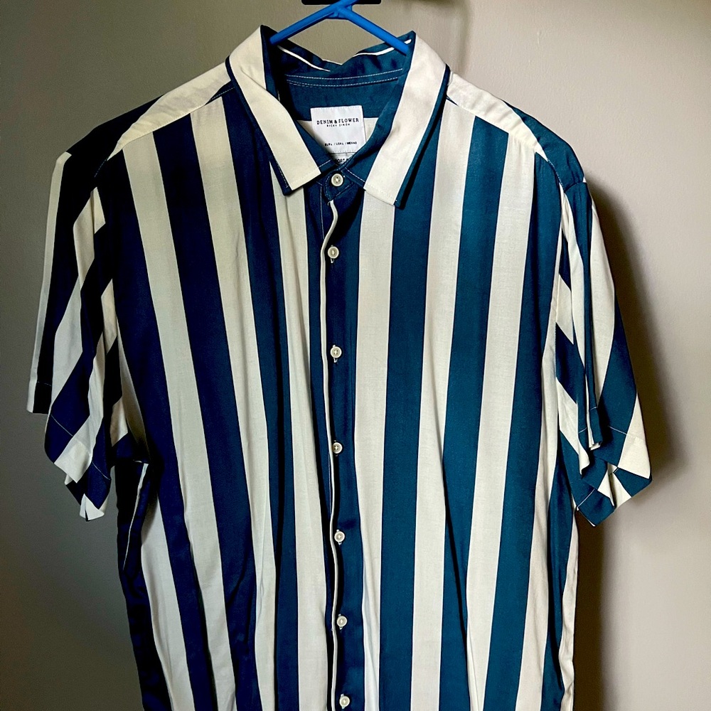 Men’s Casual Button Up the Front Shirt